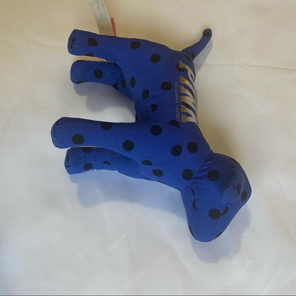 Collectable PINK Dog - Picture 3 of 3